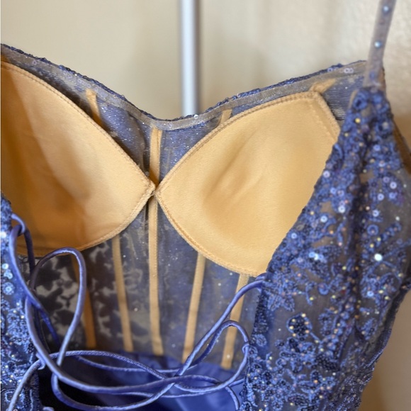 Sherri Hill Elegant Lace Formal Dress - Picture 10 of 12